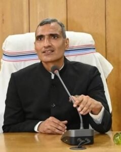 collector Bएमेटर