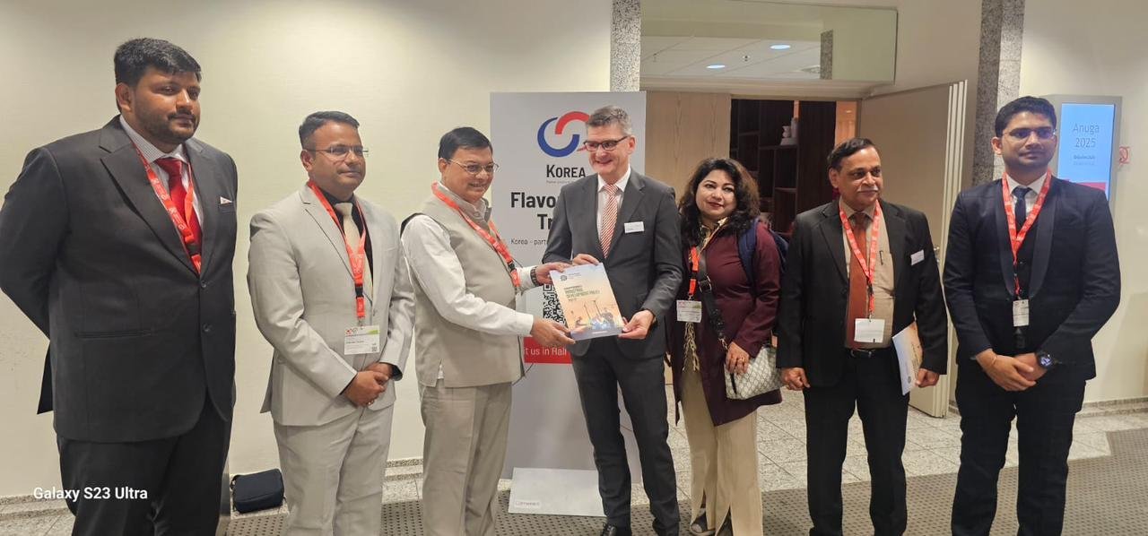 WhatsApp Image 2025-10-06 at 6.05.22 PM