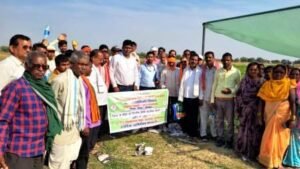 कृषि विभाग द्वारा किसानों को कराया गया शैक्षणिक भ्रमण