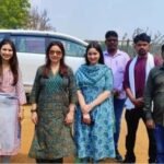 बिलासपुर पहुंचा सचिन तेंदुलकर का परिवार : पत्नी ने बेटी- बहू के साथ जन स्वास्थ्य केंद्र का किया दौरा, बच्चों और मरीजों से की मुलाकात